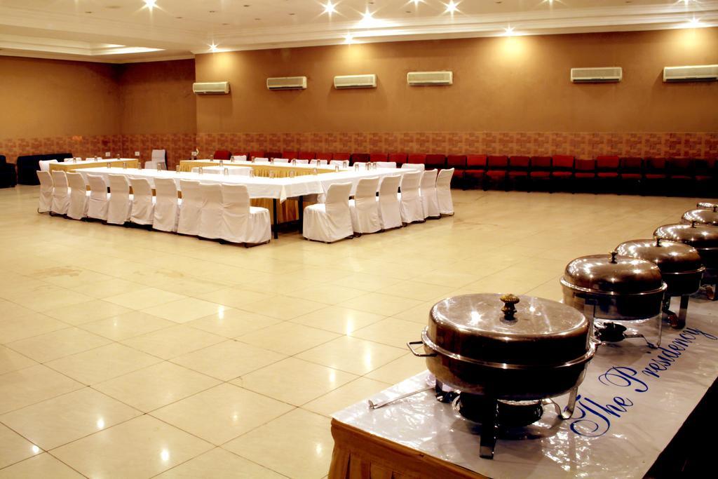 The Presidency Otel Bhubaneswar Dış mekan fotoğraf