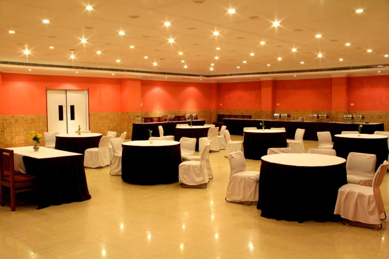 The Presidency Otel Bhubaneswar Dış mekan fotoğraf